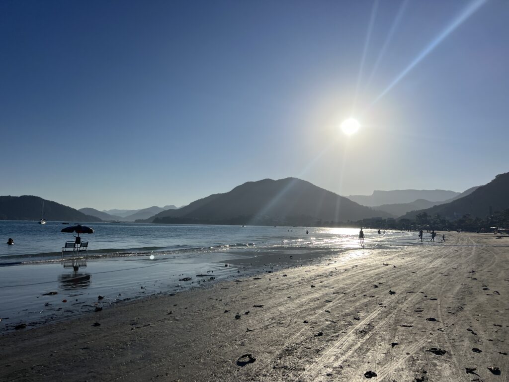 SOL UBATUBA ENSEADA - FRANCISCO TREVISAN